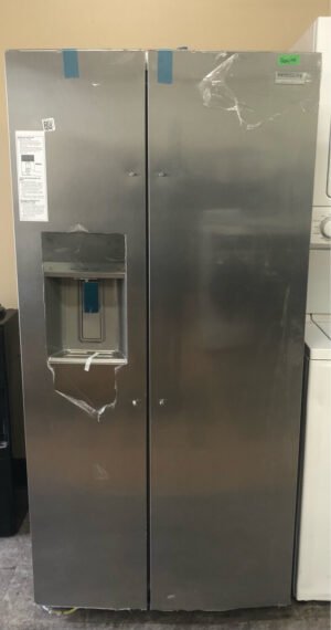 Frigidaire Side by Side Refrigerator 33"