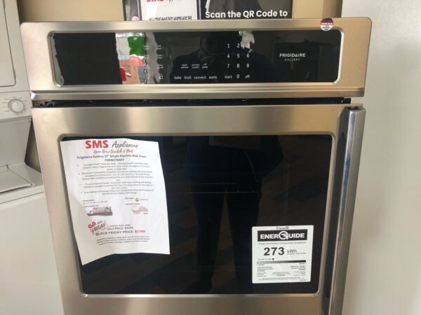 New - Open Box Scratch & Dent Frigidaire Gallery 27" Single Electric Wall Oven FGEW2765PF