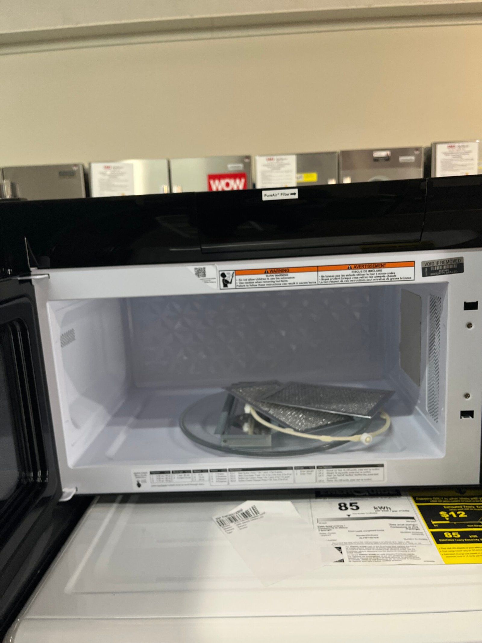 Open-Box-30-Microwave-Frigidaire-FMOS1846BS-1